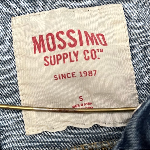 EUC Ripped Distressed Cropped Blue Jean Jacket - Picture 5 of 5